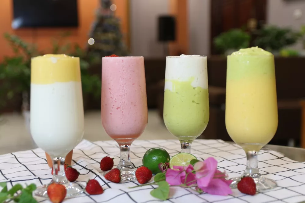 My Quest for the Perfect Blend: Finding Amazing Smoothies Near Me